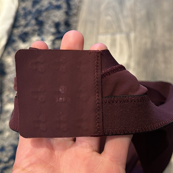 Lululemon sports bra - Picture 3 of 3